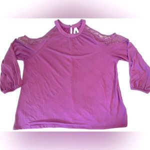 EUC Women’s Cold Shoulder 3/4 Sleeve Top by Mudd Size XL